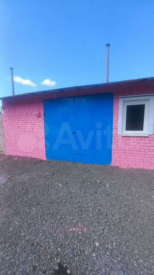 Гараж, > 30 м²