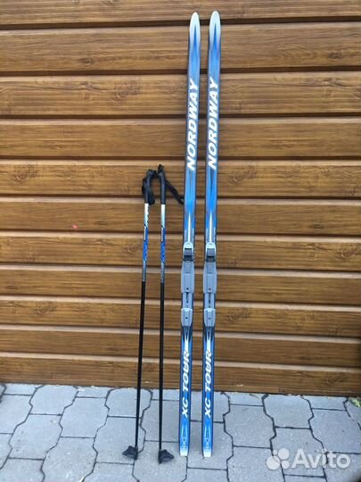 Беговые лыжи