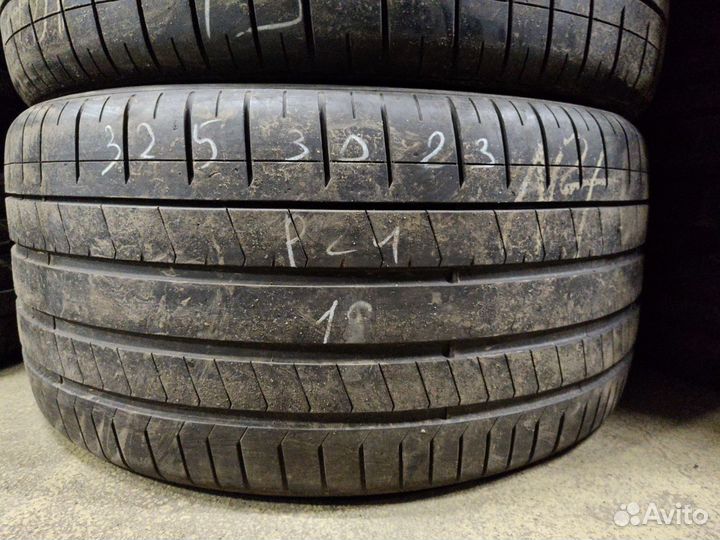 Pirelli P Zero PZ4 325/30 R23