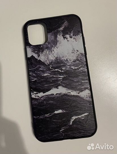 Чехол на iPhone 11