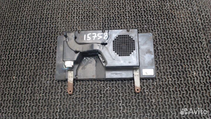 Сабвуфер Lexus RX, 2000