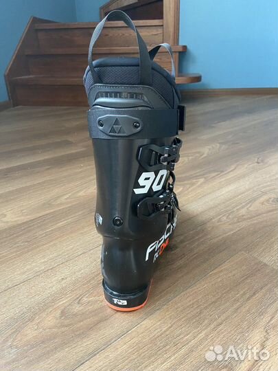 Горнолыжные ботинки