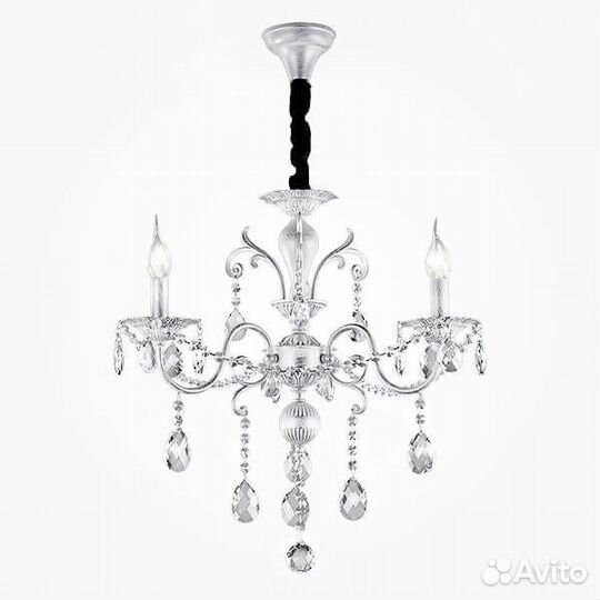 Люстра с хрустальными подвесками