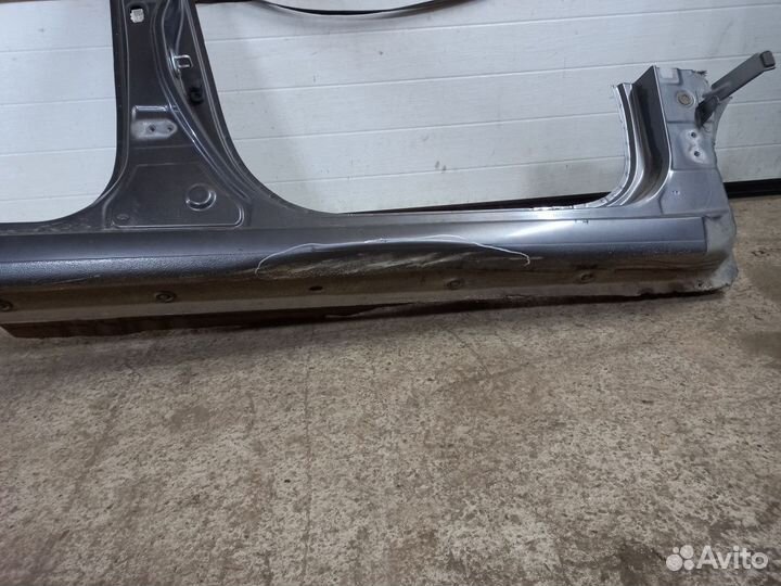 Порог правый Hyundai Solaris I рестайлинг (2014—20