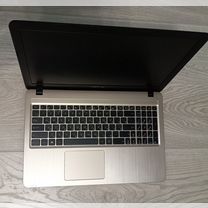 Asus X540YA-XO047D