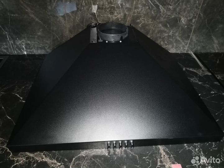 Вытяжка для кухни 60 см новая