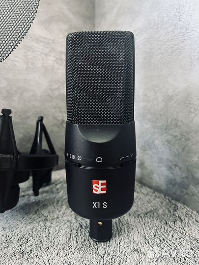 Микрофон Se Electronics X1 S