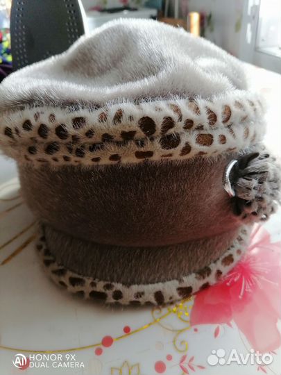 Шляпка женская зимняя