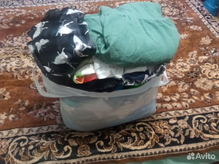 Вещи женские, разного размера. Пакет 150