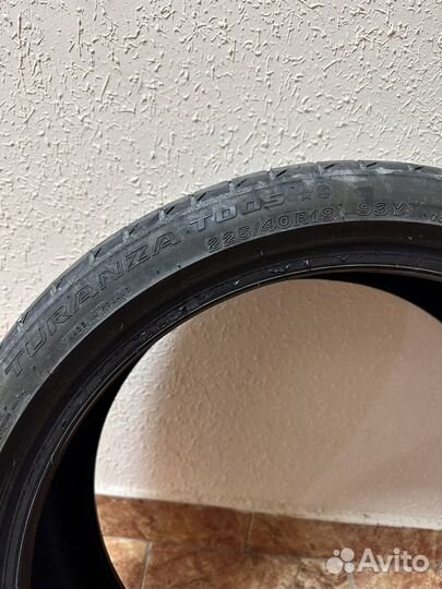 Bridgestone Turanza T005 225/40 R19