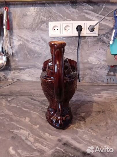 Кувшин старинный кораблик