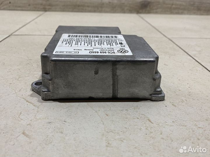 Блок управления AIR BAG VW Golf 6 / Skoda Yeti