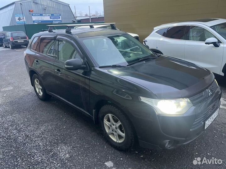 Mitsubishi Outlander 2.0 CVT, 2012, 290 000 км