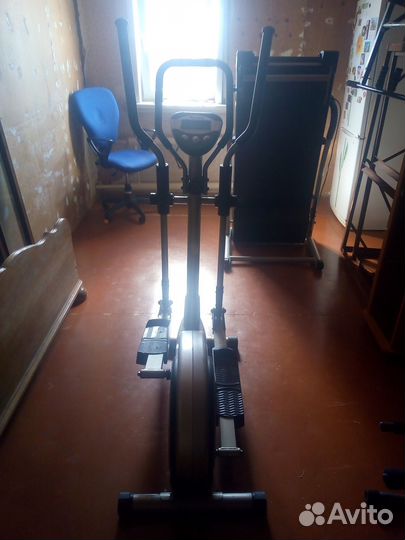 Продам эллиптический тренажёр