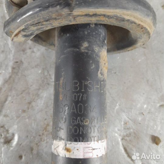 Стойка амортизатора задняя Mitsubishi Asx