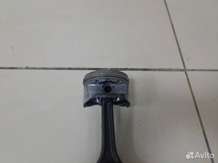 Поршень с шатуном Ford Focus 1 1998-2004