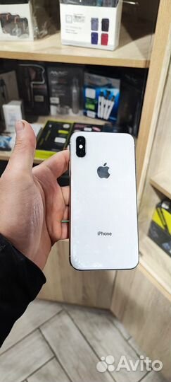 iPhone X, 64 ГБ