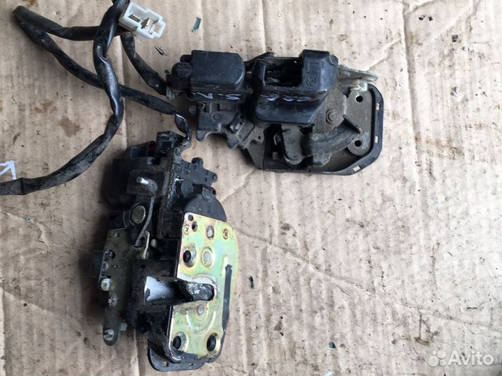 Замок двери Mazda 626 GE 91-97 гг