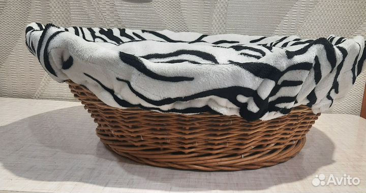 Лежанка для кошек, собак