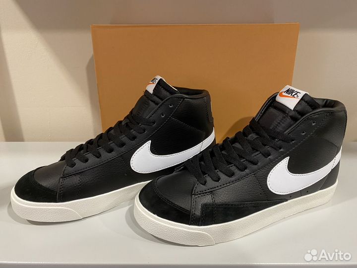 Кроссовки Nike blazer