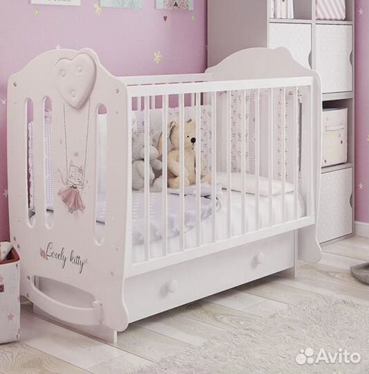 Детская кроватка с матрасом