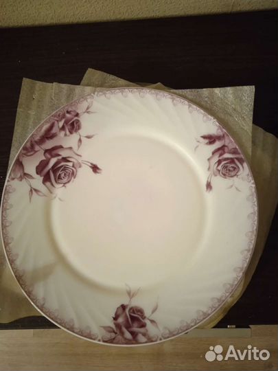 Тарелки разные 25 см