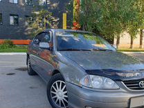 Toyota Avensis 2.0 AT, 2001, 320 000 км, с пробегом, цена 630 000 руб.