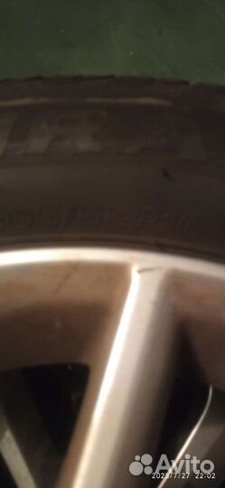 Литые диски с шинами на таета