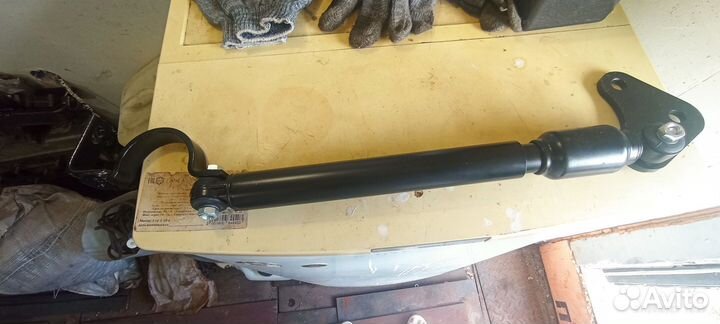 Демпфер рулевой рейки