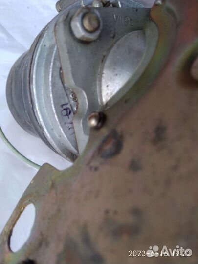 Моторчик стеклоочистителя 12 в