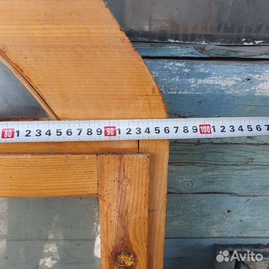 Окно арка с подоконником и сливом