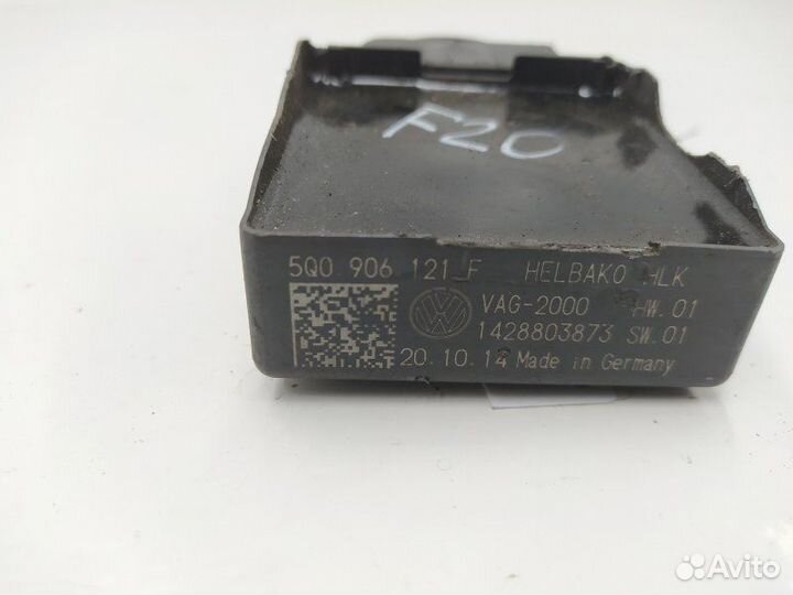 Б/У Б/У Блок управления тнвд helbako 5Q0906121F