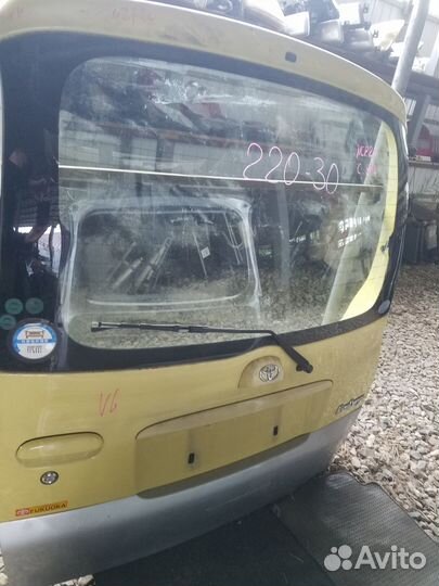 Дверь пятая задня Тойота Функарго Toyota Funcargo