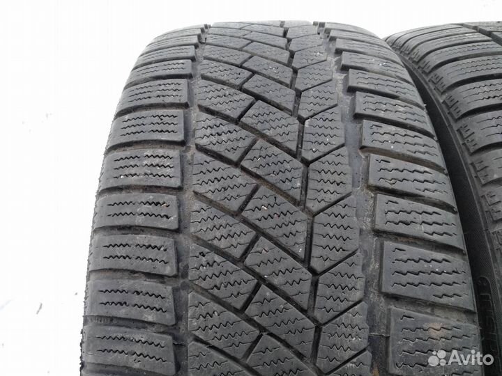 Continental ContiWinterContact TS 830 P 225/40 R18 92V