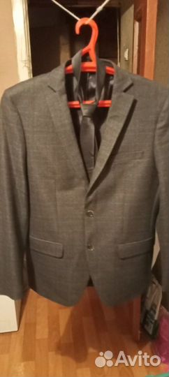 Продам classic костюм