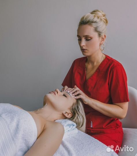 Медицинский массаж позвоночника. Массаж лица