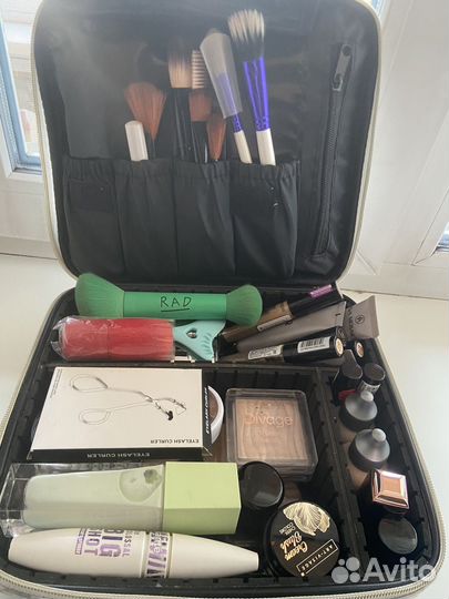 Косметика пакетом для визажиста
