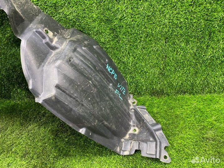 Подкрылок передний левый Toyota Vitz NCP15