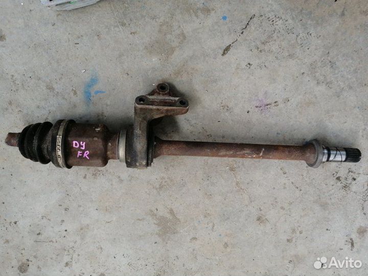 Граната передняя правая Mazda Demio DY ZJ