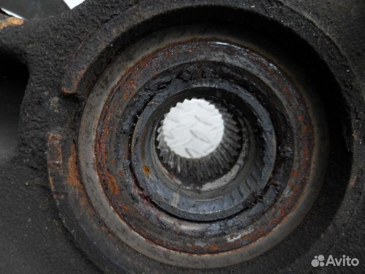 Кулак поворотный левый Mazda CX-7 ER