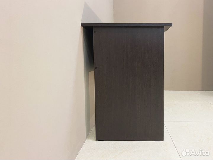 Стол письменный