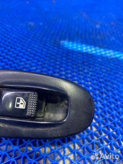 Кнопка стеклоподъемника Kia Spectra седан S6D 2006