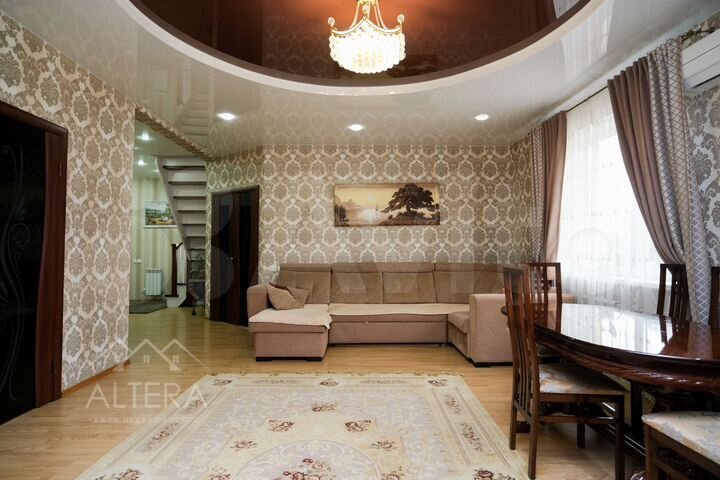 Коттедж 140 м² на участке 6 сот.