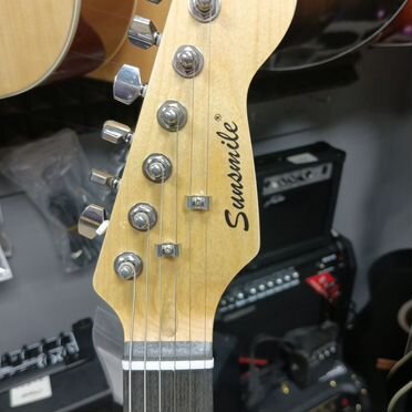 Электрогитара