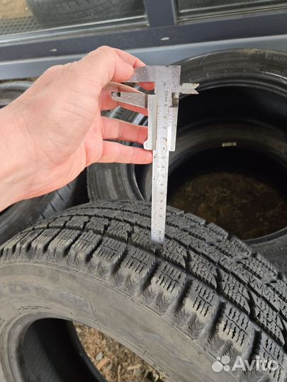 Toyo Ice Frontage 225/65 R17 102Q