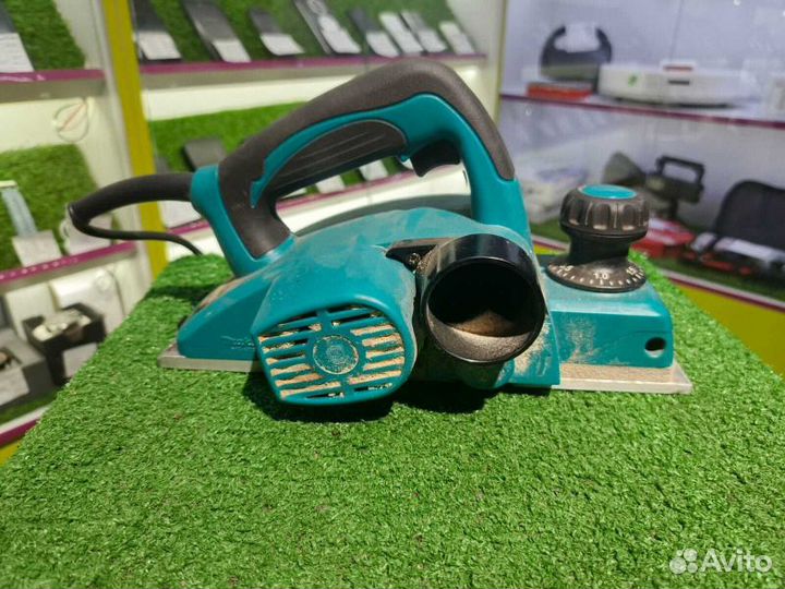 Рубанок Makita KP0800