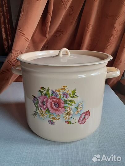 Кастрюля эмалированная 10 литров