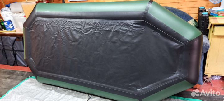 Надувная лодка