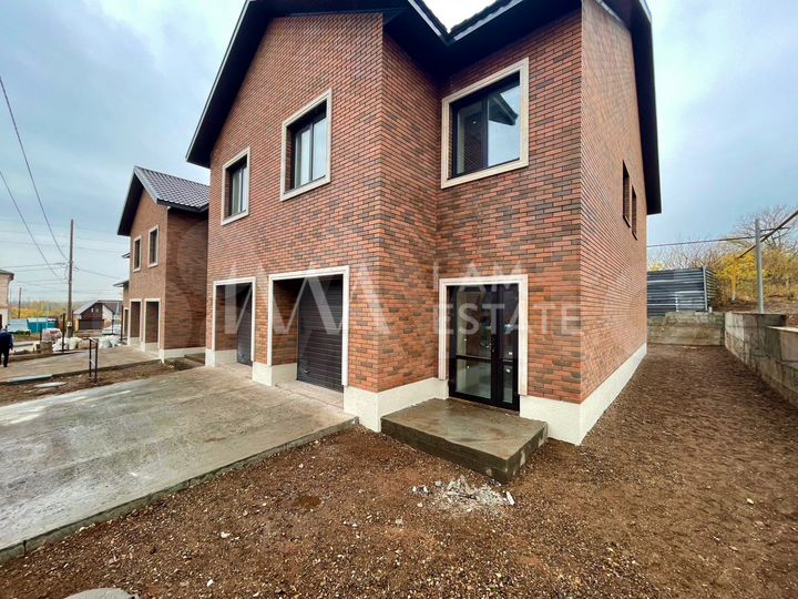 3-к. квартира, 140 м², 2/2 эт.