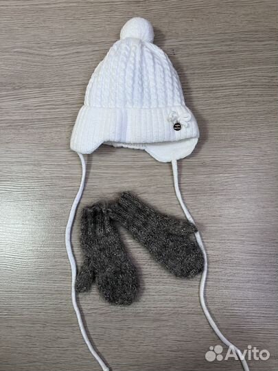 Шапка и варежки для малышей 0-3 мес